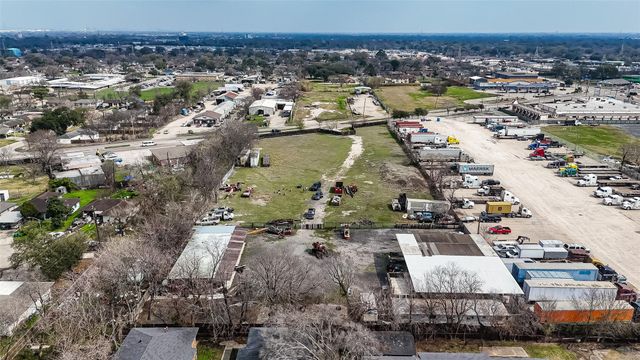 1760 Allen Genoa Road, Houston, TX 77017