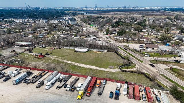 1760 Allen Genoa Road, Houston, TX 77017