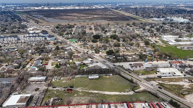 1760 Allen Genoa Road, Houston, TX 77017