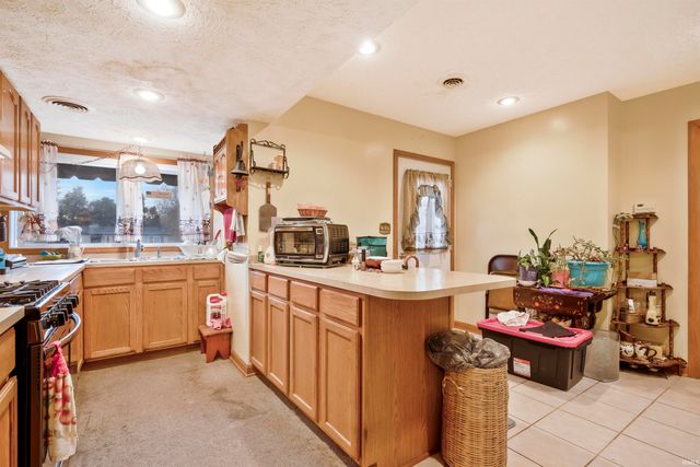 626 Monroe Street, Newburgh, IN 47630