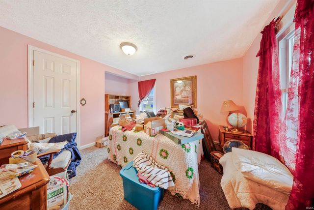 626 Monroe Street, Newburgh, IN 47630