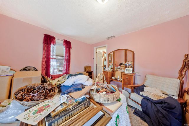 626 Monroe Street, Newburgh, IN 47630