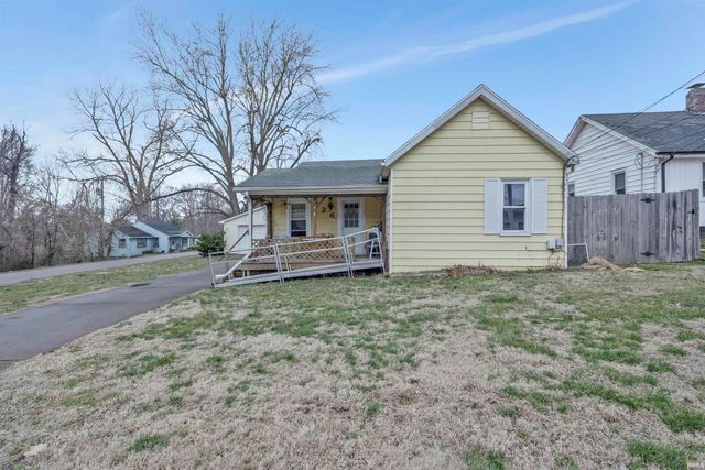 626 Monroe Street, Newburgh, IN 47630