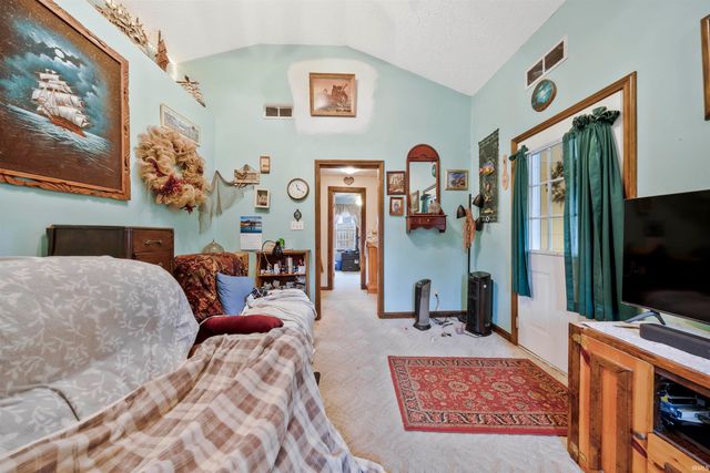 626 Monroe Street, Newburgh, IN 47630