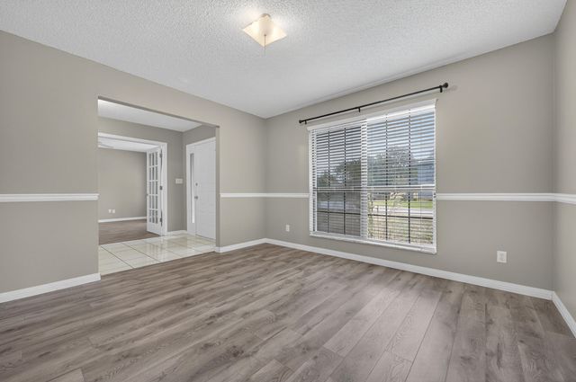 3 Neptune Drive, Mary Esther, FL 32569