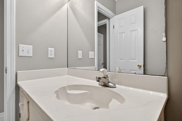 3 Neptune Drive, Mary Esther, FL 32569