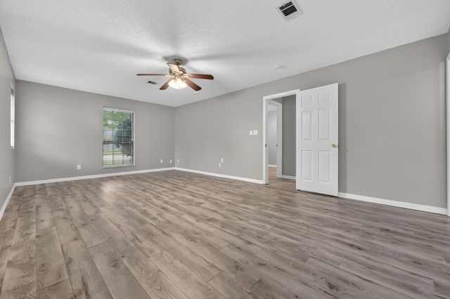 3 Neptune Drive, Mary Esther, FL 32569