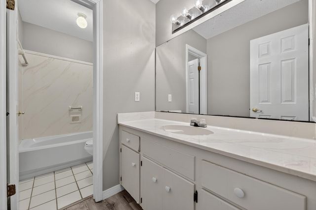 3 Neptune Drive, Mary Esther, FL 32569