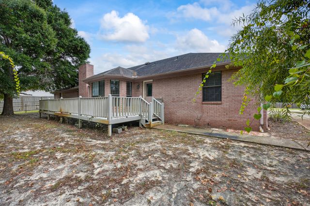 3 Neptune Drive, Mary Esther, FL 32569