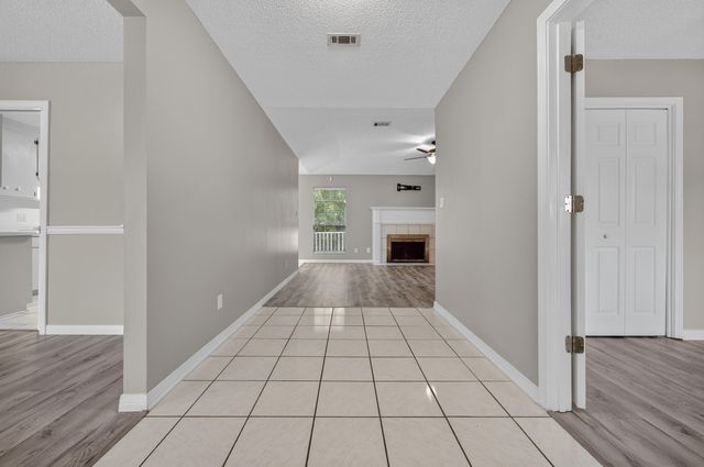 3 Neptune Drive, Mary Esther, FL 32569