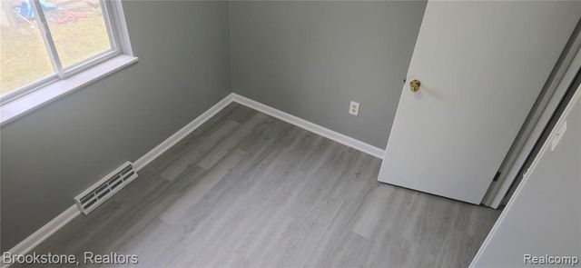 11920 Maxfield Boulevard, Hartland, MI 48353