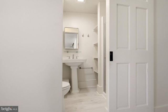 1410 SWAN POND RD, Martinsburg, WV 25404