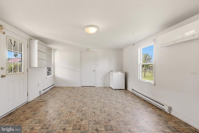 1410 SWAN POND RD, Martinsburg, WV 25404