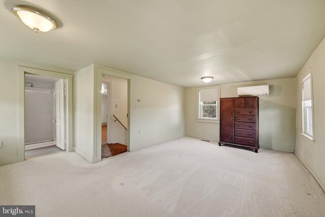 1410 SWAN POND RD, Martinsburg, WV 25404