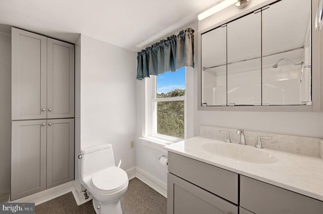 1410 SWAN POND RD, Martinsburg, WV 25404