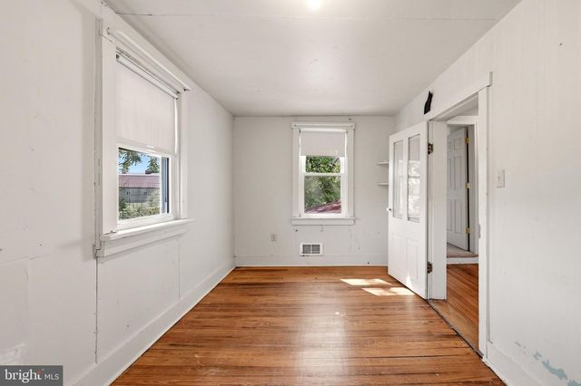 1410 SWAN POND RD, Martinsburg, WV 25404