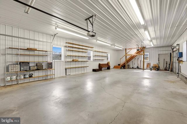 1410 SWAN POND RD, Martinsburg, WV 25404