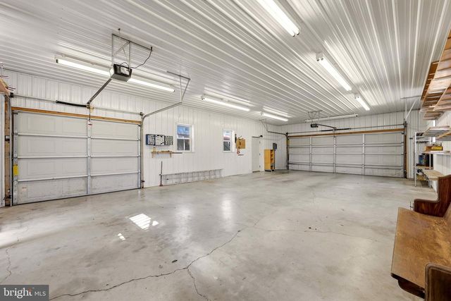 1410 SWAN POND RD, Martinsburg, WV 25404