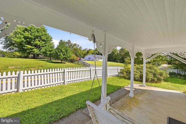 1410 SWAN POND RD, Martinsburg, WV 25404