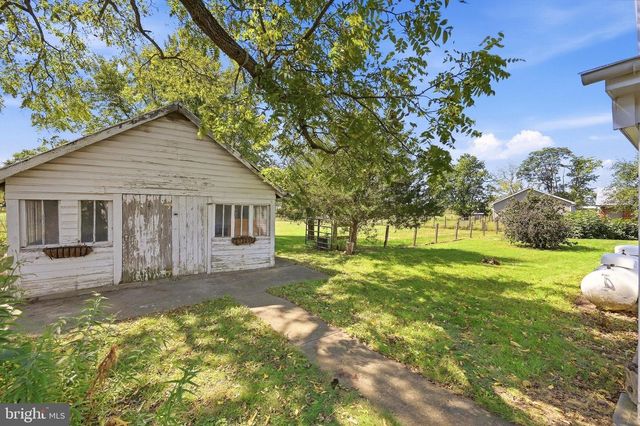 1410 SWAN POND RD, Martinsburg, WV 25404
