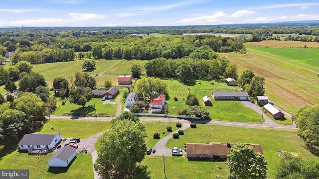 1410 SWAN POND RD, Martinsburg, WV 25404