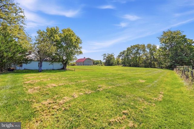 1410 SWAN POND RD, Martinsburg, WV 25404