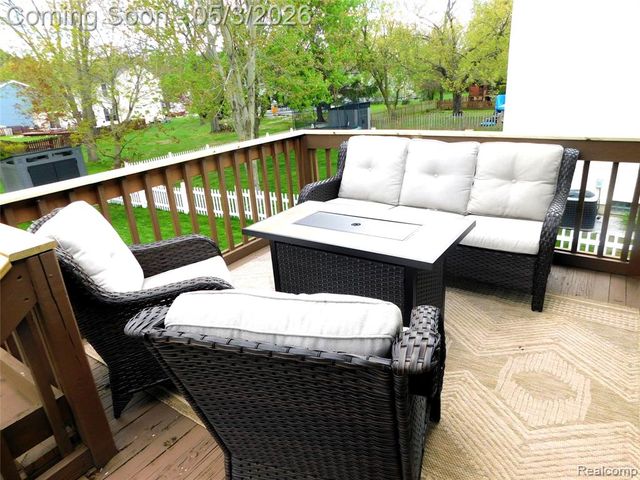 3329 Millcrest Drive, Lake Orion, MI 48360