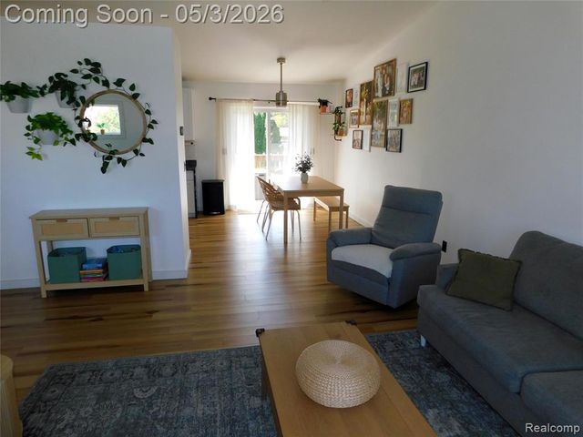 3329 Millcrest Drive, Lake Orion, MI 48360