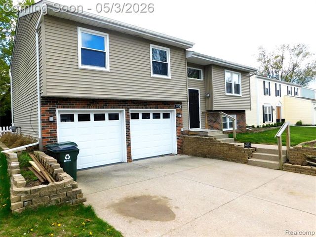 3329 Millcrest Drive, Lake Orion, MI 48360