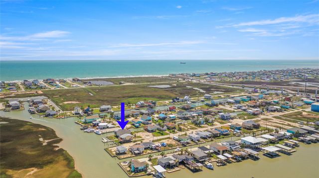 426 Shark Lane, Surfside Beach, TX 77541
