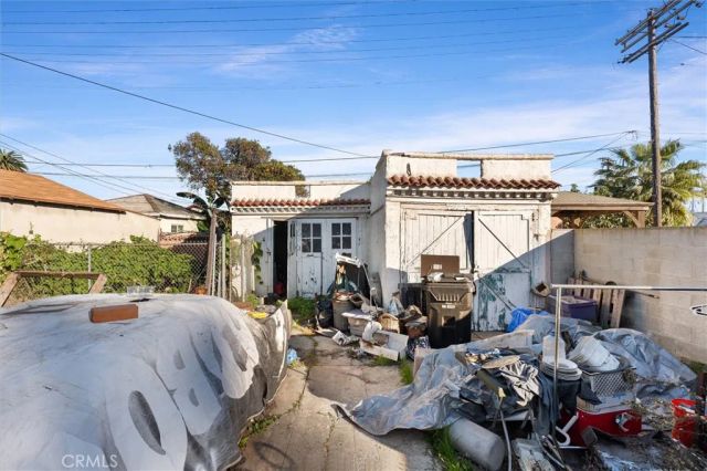 6326 5th Avenue, Los Angeles, CA 90043