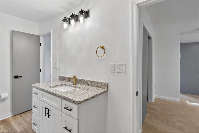 424 Rutgers AVE, Chesapeake, VA 23324