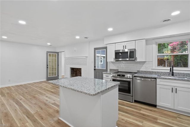 424 Rutgers AVE, Chesapeake, VA 23324