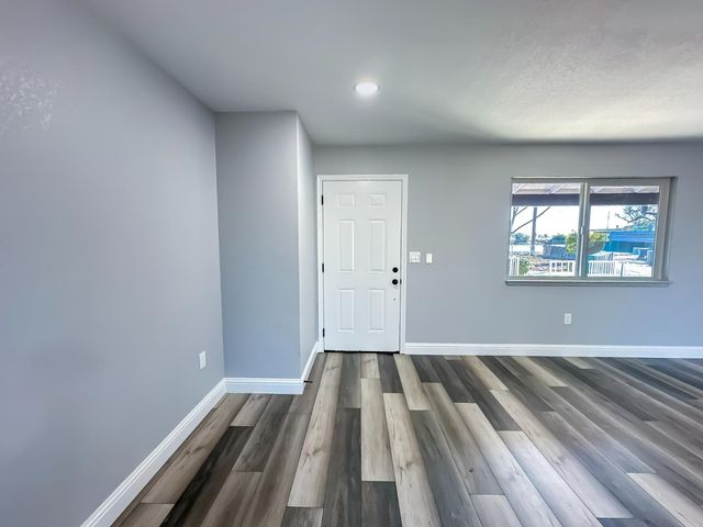 4804 Powerline Rd, Olivehurst, CA 95961