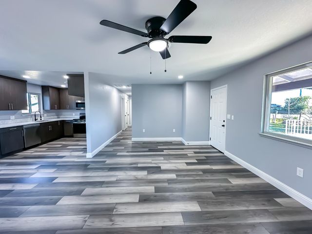 4804 Powerline Rd, Olivehurst, CA 95961