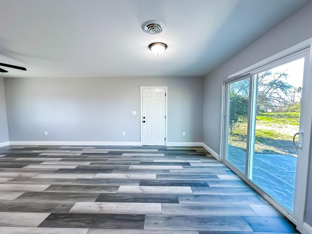 4804 Powerline Rd, Olivehurst, CA 95961