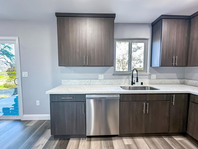 4804 Powerline Rd, Olivehurst, CA 95961