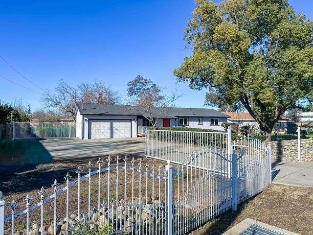 4804 Powerline Rd, Olivehurst, CA 95961
