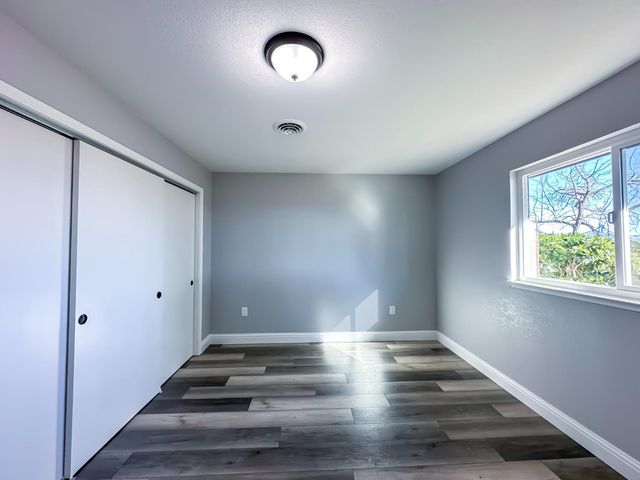 4804 Powerline Rd, Olivehurst, CA 95961