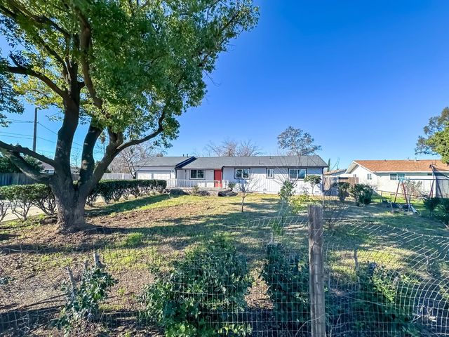 4804 Powerline Rd, Olivehurst, CA 95961