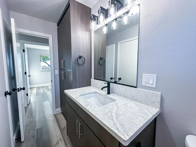 4804 Powerline Rd, Olivehurst, CA 95961