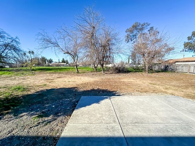 4804 Powerline Rd, Olivehurst, CA 95961