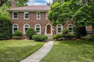 1349 Devonshire Road, Grosse Pointe Park, MI 48230