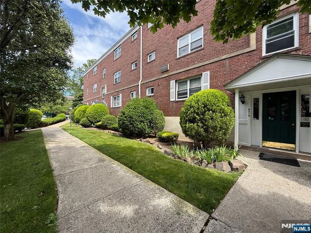 974 Main Street F6, Hackensack, NJ 07601