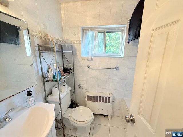 974 Main Street F6, Hackensack, NJ 07601