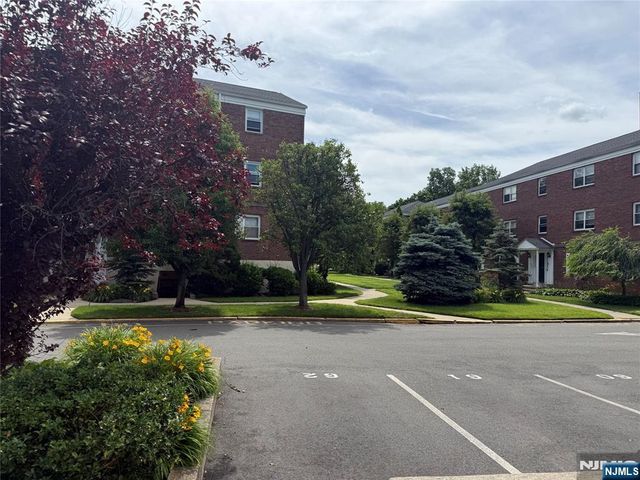 974 Main Street F6, Hackensack, NJ 07601