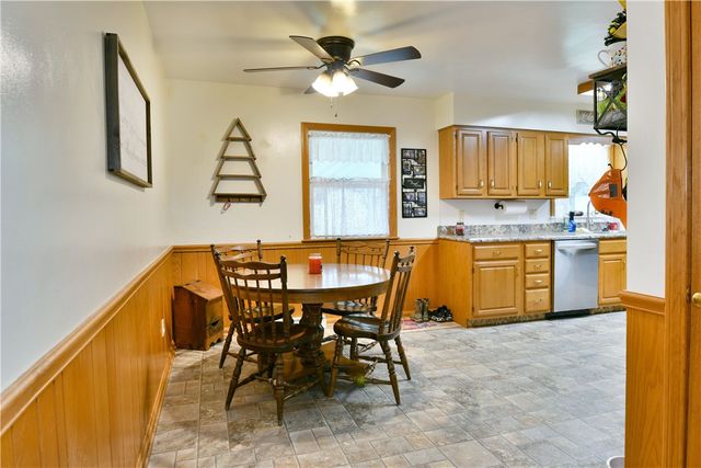 1211 Brentwood Dr, Pymatuning Twp, PA 16125