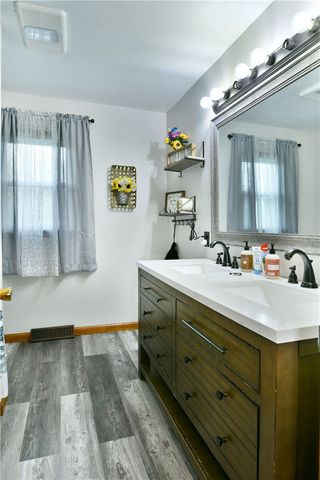 1211 Brentwood Dr, Pymatuning Twp, PA 16125