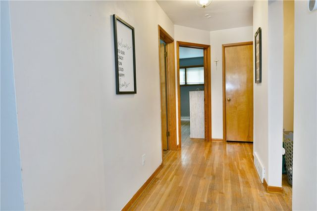 1211 Brentwood Dr, Pymatuning Twp, PA 16125