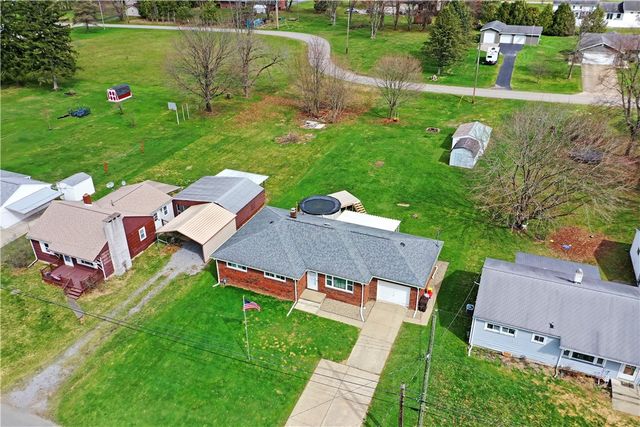 1211 Brentwood Dr, Pymatuning Twp, PA 16125